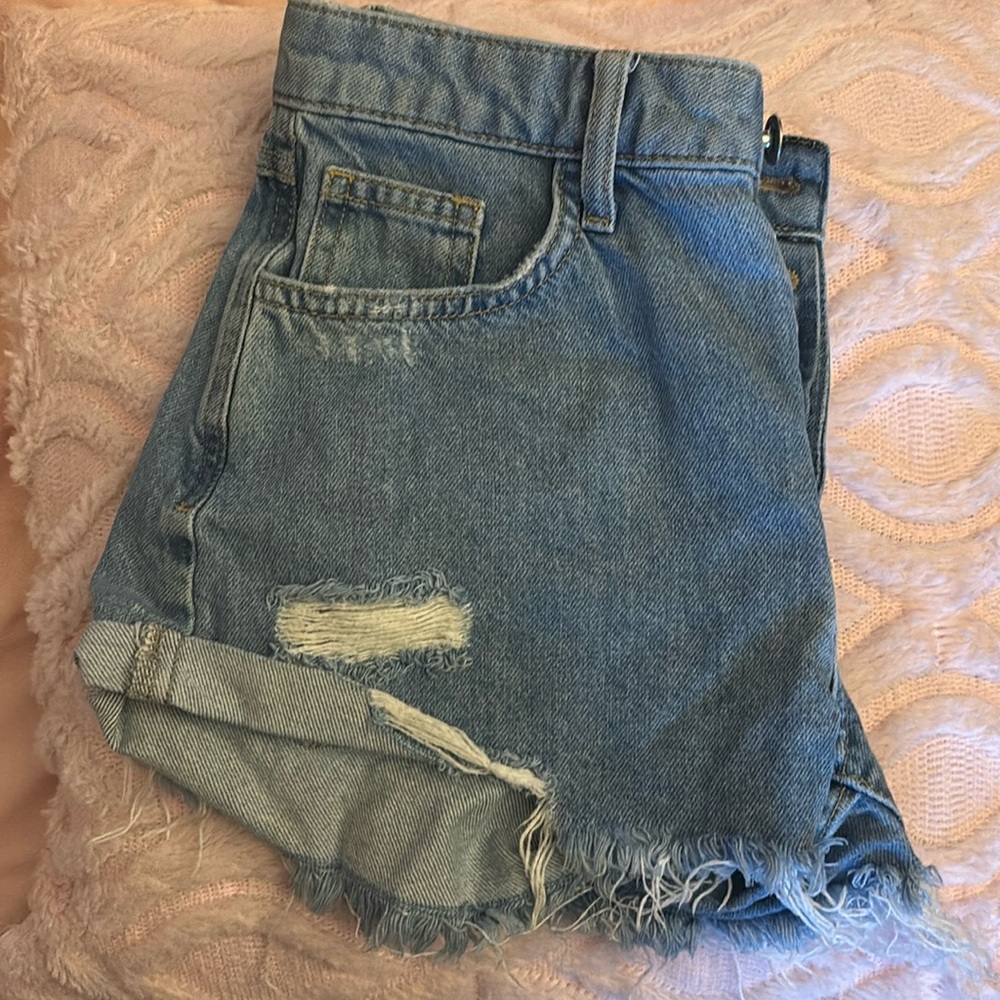 Forever 21 jeans with 2 holes and Multiple buttons (light wash)